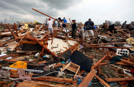 tornado damage in Moore OK Photo: Paul Hellstern - The Oklahoman